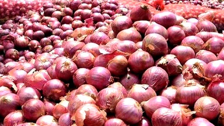 পেঁয়াজ আমদানির অনুমতি দিচ্ছে সরকার