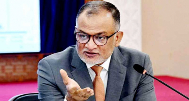 ভোজ্যতেলের দাম বাড়ানোর আইনগত ভিত্তি নেই: বাণিজ্য উপদেষ্টা