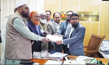 চাঁপাইনবাবগঞ্জে জামায়াত প্রার্থী বুলবুলের মনোননয়নপত্র সংগ্রহ