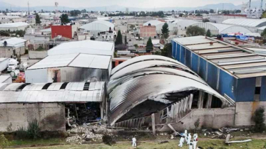 জরুরি অবতরণের সময় বিধ্বস্ত বিমান, নিহত ৭