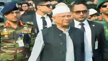 ওসমান হাদির জানাজায় অংশ নিলেন প্রধান উপদেষ্টা