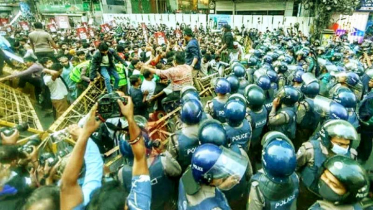 জুলাই ঐক্যের ‘মার্চ টু ইন্ডিয়ান হাইকমিশন’ কর্মসূচিতে পুলিশের বাধা