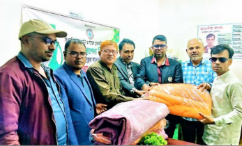 টাঙ্গাইলে প্রিণ্ট মিডিয়া আসোসিয়েশনের উপহার প্রদান