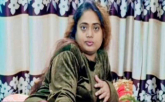 আপত্তিকর’ ভিডিও দেয়ায় চাঁপাইনবাবগঞ্জে সহকারী শিক্ষিকা বরখাস্ত