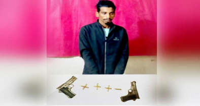  হোমনায় যৌথ অভিযানে অস্ত্রসহ যুবক আটক