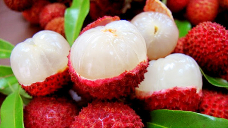লিচুর পুষ্টিগুণ ও সতর্কতা
