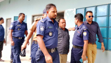 রেললাইনের পাত চুরি করে বিক্রির অভিযোগ, প্রকৌশলী আটক