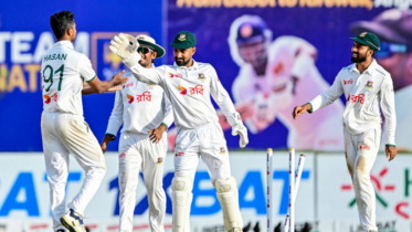 স্বস্তি নিয়ে দিন শেষ করল বাংলাদেশ