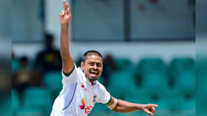 টেস্টে ২৫০ উইকেটের মাইলফলকে প্রথম বাংলাদেশি তাইজুল