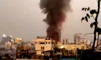 কড়াইল বস্তিতে আগুন, নিয়ন্ত্রণে ১১ ইউনিট