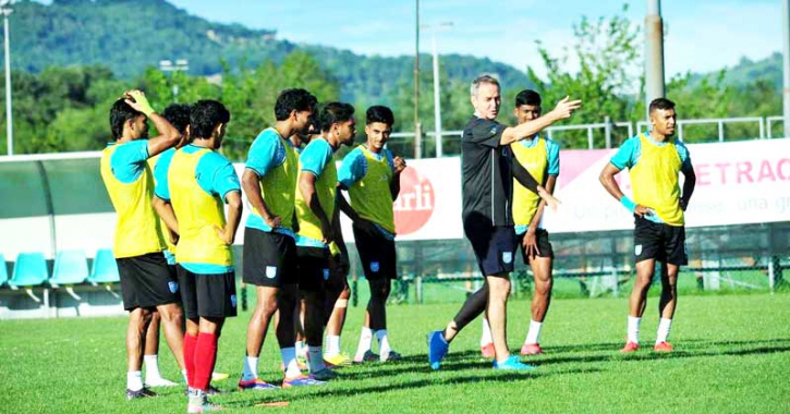 হামজাদের সাফ ‘মডেল টেস্ট’ আসিয়ানে নিতে চান বাংলাদেশ কোচ