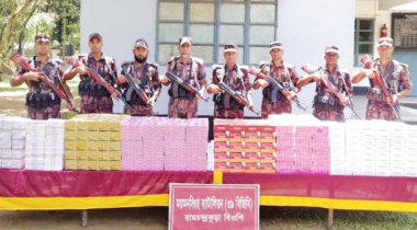 নালিতাবাড়ীতে ভারতীয় ওষুধের চালান জব্দ