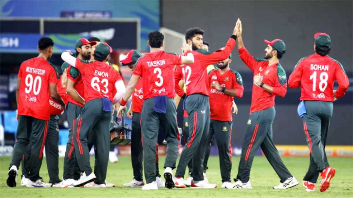 বিসিবির কেন্দ্রীয় চুক্তি প্রকাশ, ক্রিকেটারদের কে কত বেতন পাচ্ছেন