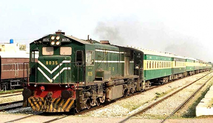 পাকিস্তান থেকে এবার ট্রেনের বগি ও ওয়াগন কিনতে চায় বাংলাদেশ