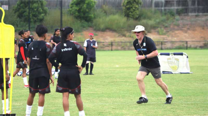 আফঈদা-ঋতুপর্ণাদের চেষ্টায় কোনো কমতি দেখছেন না কোচ