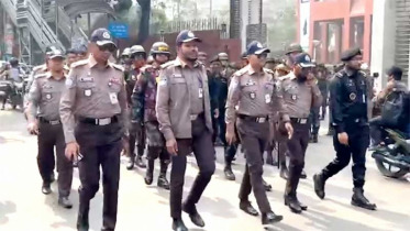 রাজধানীতে যৌথ বাহিনীর ‘ফুট প্যাট্রোল’ মহড়া