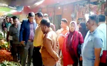 টাঙ্গাইলে প্রশাসনের যৌথ টীমের বাজার মনিটরিং জোরদার 