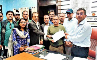 টাঙ্গাইলে পাঁচ দফা দাবিতে ক্যাবের স্মারকলিপি 