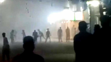 অর্ধশত ককটেল বিস্ফোরণে রণক্ষেত্র মাদারীপুর