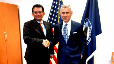 বাংলাদেশিদের জন্য বি-১ ভিসা বন্ড পুনর্বিবেচনার আশ্বাস