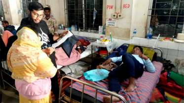 কুপিয়ে হাতকড়াসহ আসামি ছিনতাই, ৫ পুলিশ আহত