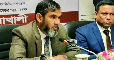 একটি সুষ্ঠু ও গ্রহণযোগ্য নির্বাচন উপহার দিতে চাই: ইসি সানাউল্লাহ