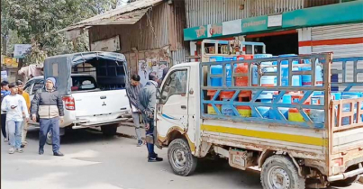 ঝালকাঠিতে এলপিজি গ্যাসের দাম নিয়ন্ত্রণে ভ্রাম্যমাণ আদালতের অভিযান