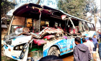   পলাশবাড়িতে ট্রাক - যাত্রীবাহী বাসের সংঘর্ষ, নিহত ২
