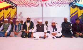 খালেদা জিয়ার রুহের মাগফিরাত কামনায় টাঙ্গাইলে মিলাদ ও দোয়া মাহফিল