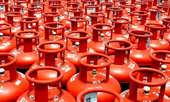 এলপিজি গ্যাসের তীব্র সংকট, চরম ভোগান্তি ভোক্তারা