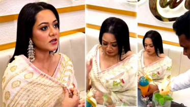 সময়ের আলোচিত চিত্রনায়িকা প্রার্থনা ফারদিন দীঘি