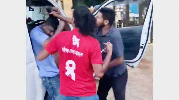 এনসিপির গাড়িবহরে হামলা, নাসীরুদ্দীন পাটওয়ারী-সারজিসসহ কয়েকজন আহত