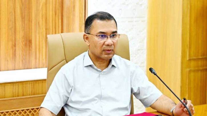 ঢাকায় আরও ৫০ জায়গায় ট্রাফিক বাতি চালুর নির্দেশ প্রধানমন্ত্রীর