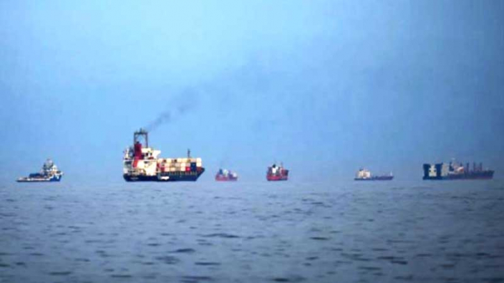 হরমুজ প্রণালি বন্ধ, ইরানে ফের যুক্তরাষ্ট্রের হামলা