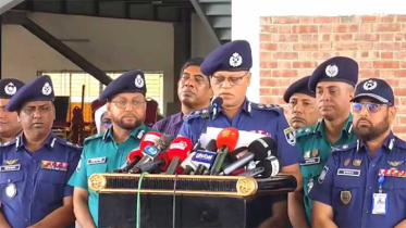 নতুন পোশাকে বাংলাদেশ পুলিশ