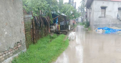পাইকগাছায় টানা বৃষ্টিতে জনজীবন বিপর্যস্ত