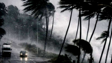 রাতের মধ্যে ৬০ কিমি বেগে ঝড়ো হাওয়াসহ বৃষ্টি হতে পারে যেসব অঞ্চলে