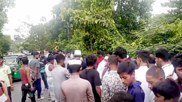 কক্সবাজারে কার্ভাডভ্যানের ধাক্কায় ৩ অটোরিকশাযাত্রী নিহত