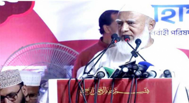 সরকারের প্রতিটি জায়গায় চোর বসে থাকায় নানা সংকট বাড়ছেই