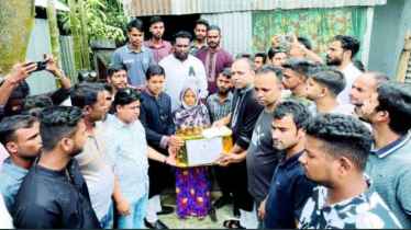 শহীদ মাহবুব ও সবুজের পরিবার পেল প্রধানমন্ত্রীর উপহার