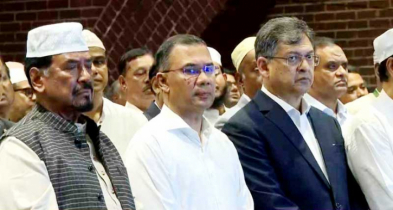ব্যারিস্টার জমির উদ্দিন সরকারের জানাজায় অংশ নিলেন প্রধানমন্ত্রী 