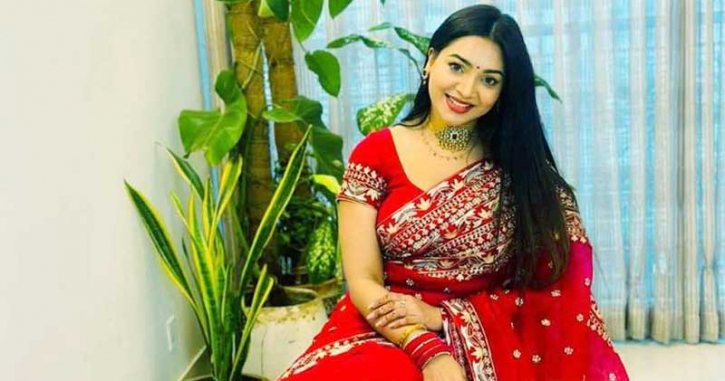 বিবাহিত পুরুষের সঙ্গে প্রেম নিয়ে প্রভার স্ট্যাটাস